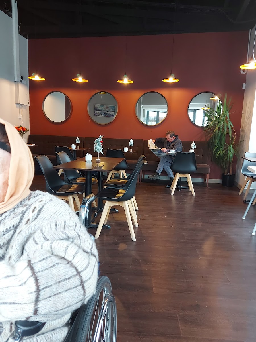 Cafe Adelphi Photos 2